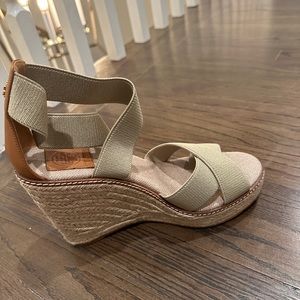 Frieda 100MM Espadrille natural/tan color TORY BURCH